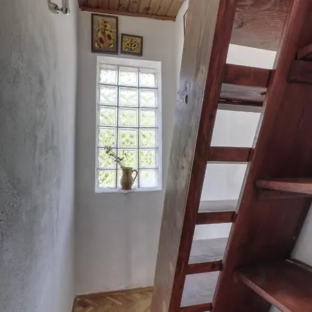 Apartment Tina Grizane-Belgrad